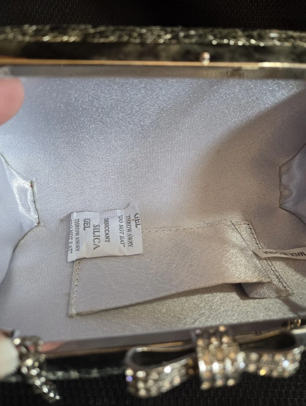 Harve Benard Silver Metallic Bow Clasp Chain Clutch NWT
